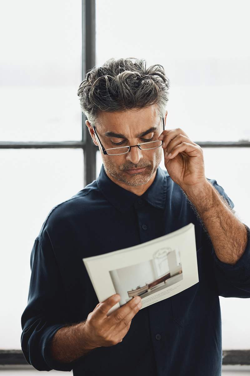 Kollektion Selected Inspiration Mann mit Lesebrille